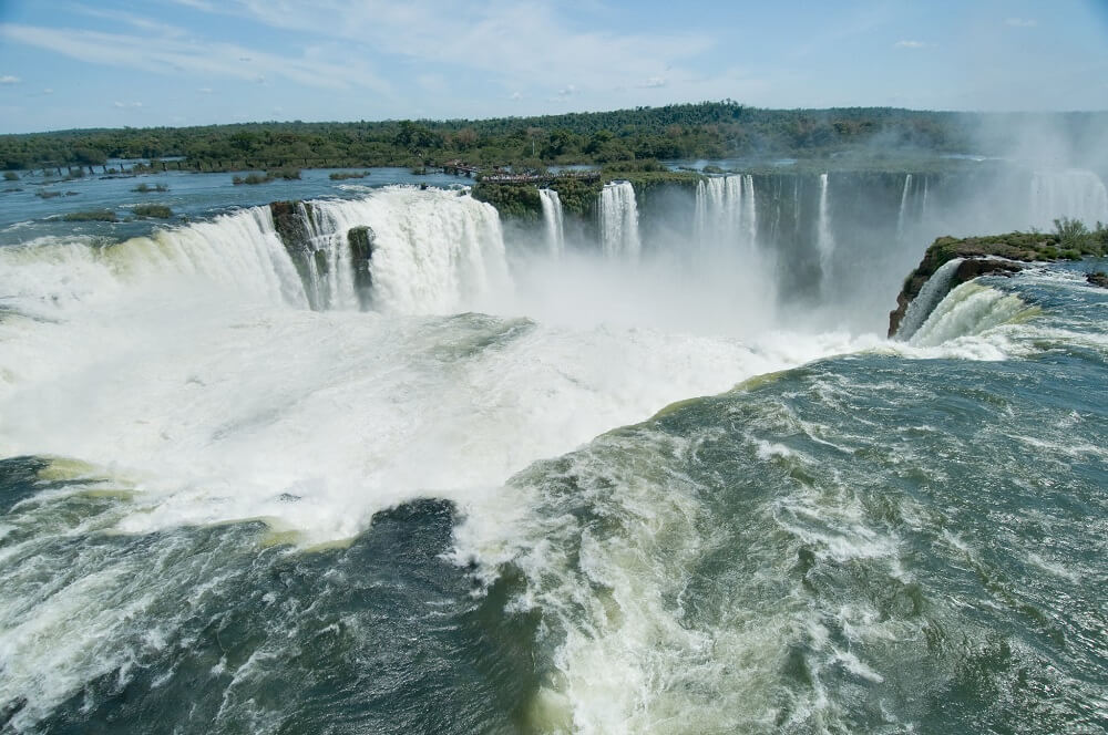 Foto de cima das Cataratas do Iguaçu 